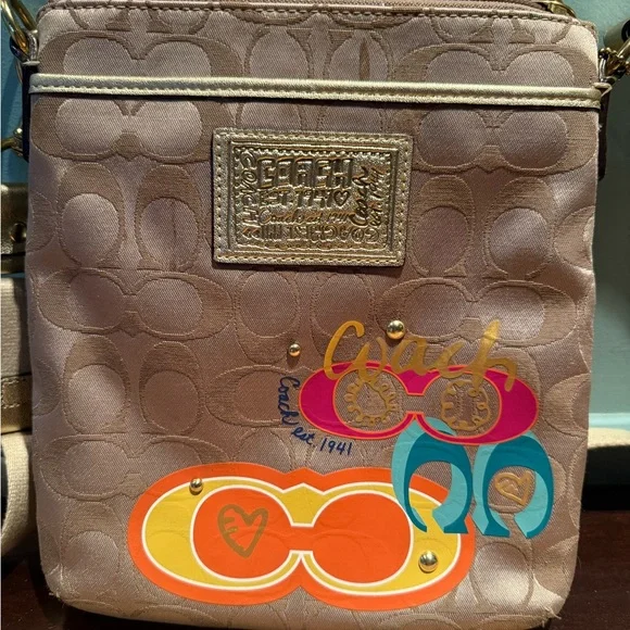 Coach Poppy Crossbody Bag With Sigbature C and Colorful Accents - Picture 2 of 10